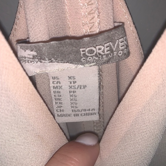 Blush dress - Picture 4 of 4